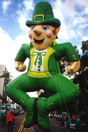 35' Leprechaun