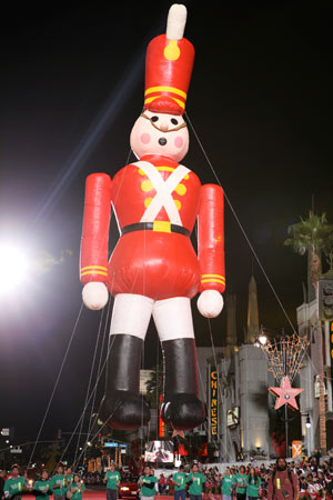 50' Toy Soldier