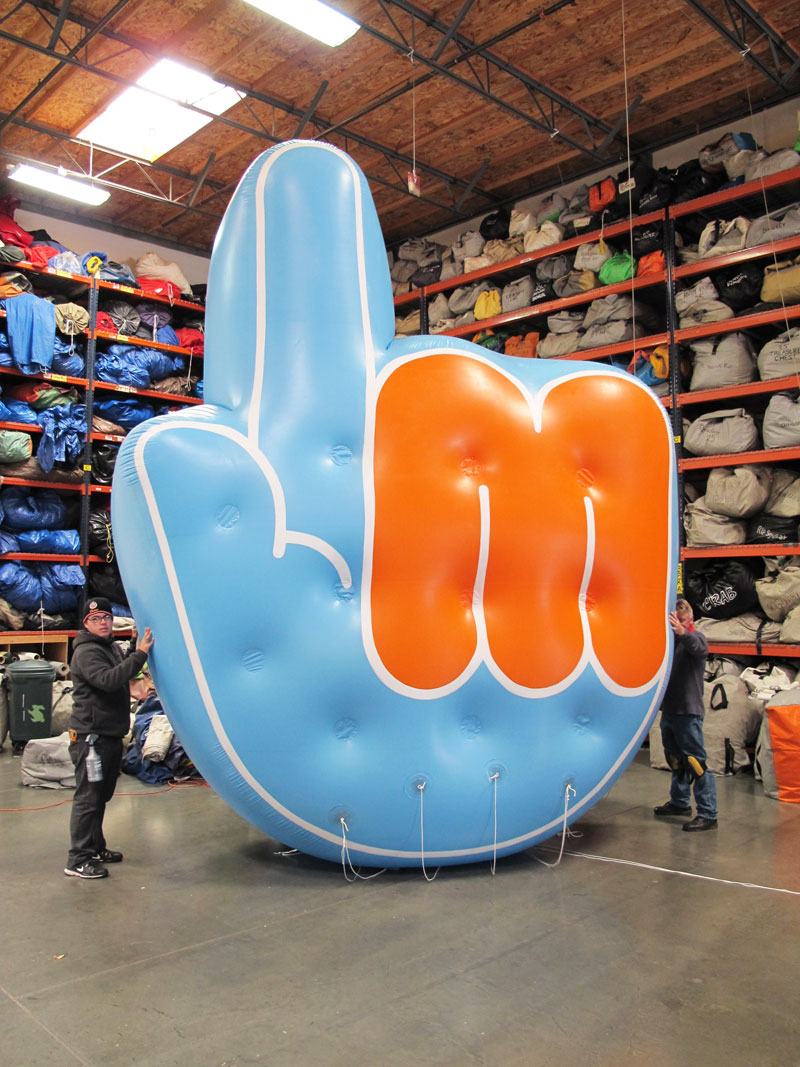 ADVERTISING BALLOON